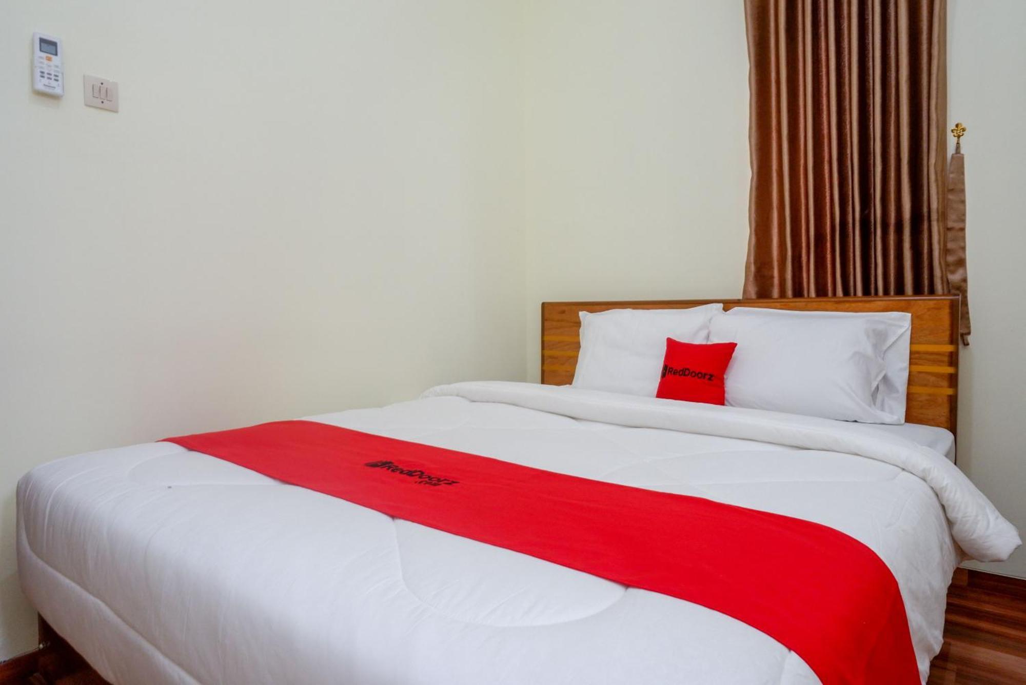 Reddoorz Near Rita Supermall Purwokerto 2 Екстериор снимка