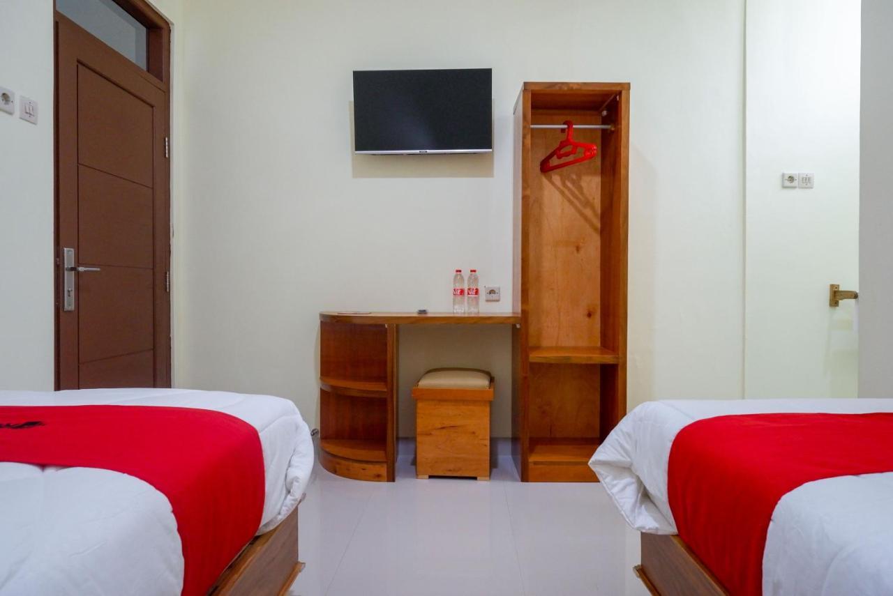 Reddoorz Near Rita Supermall Purwokerto 2 Екстериор снимка