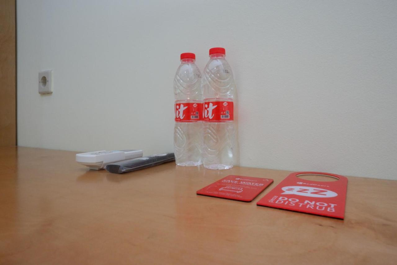 Reddoorz Near Rita Supermall Purwokerto 2 Екстериор снимка