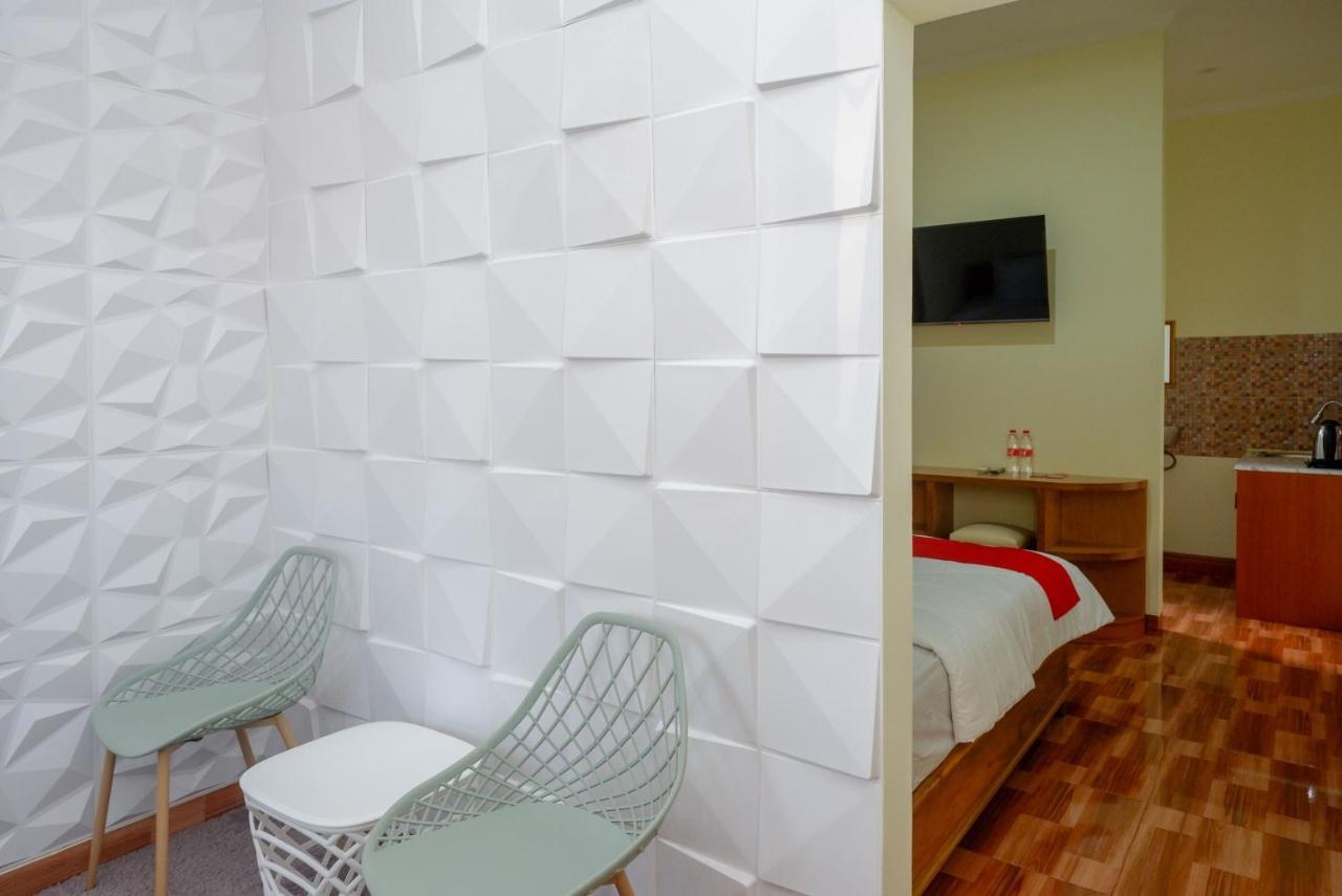 Reddoorz Near Rita Supermall Purwokerto 2 Екстериор снимка