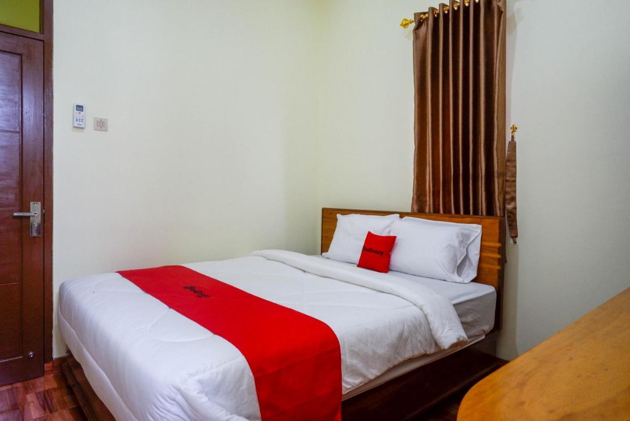 Reddoorz Near Rita Supermall Purwokerto 2 Екстериор снимка