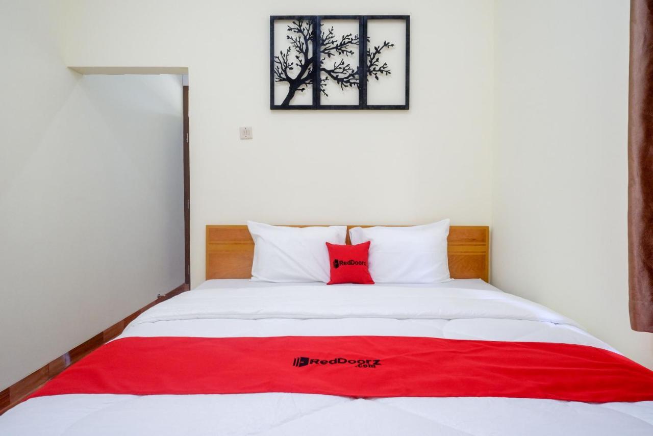 Reddoorz Near Rita Supermall Purwokerto 2 Екстериор снимка
