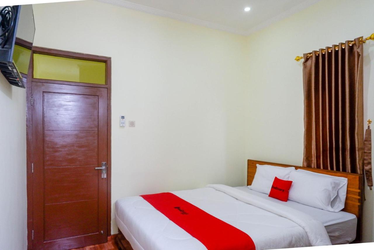 Reddoorz Near Rita Supermall Purwokerto 2 Екстериор снимка