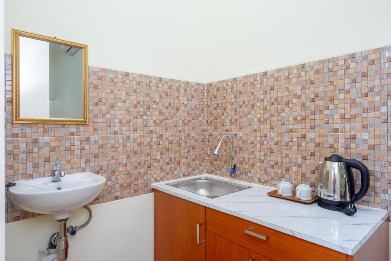 Reddoorz Near Rita Supermall Purwokerto 2 Екстериор снимка